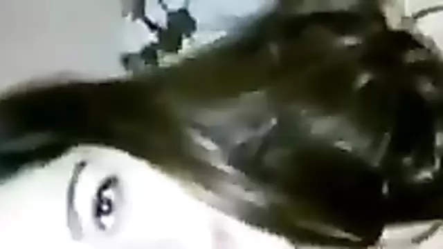 Красивая узбечка любит член во рту